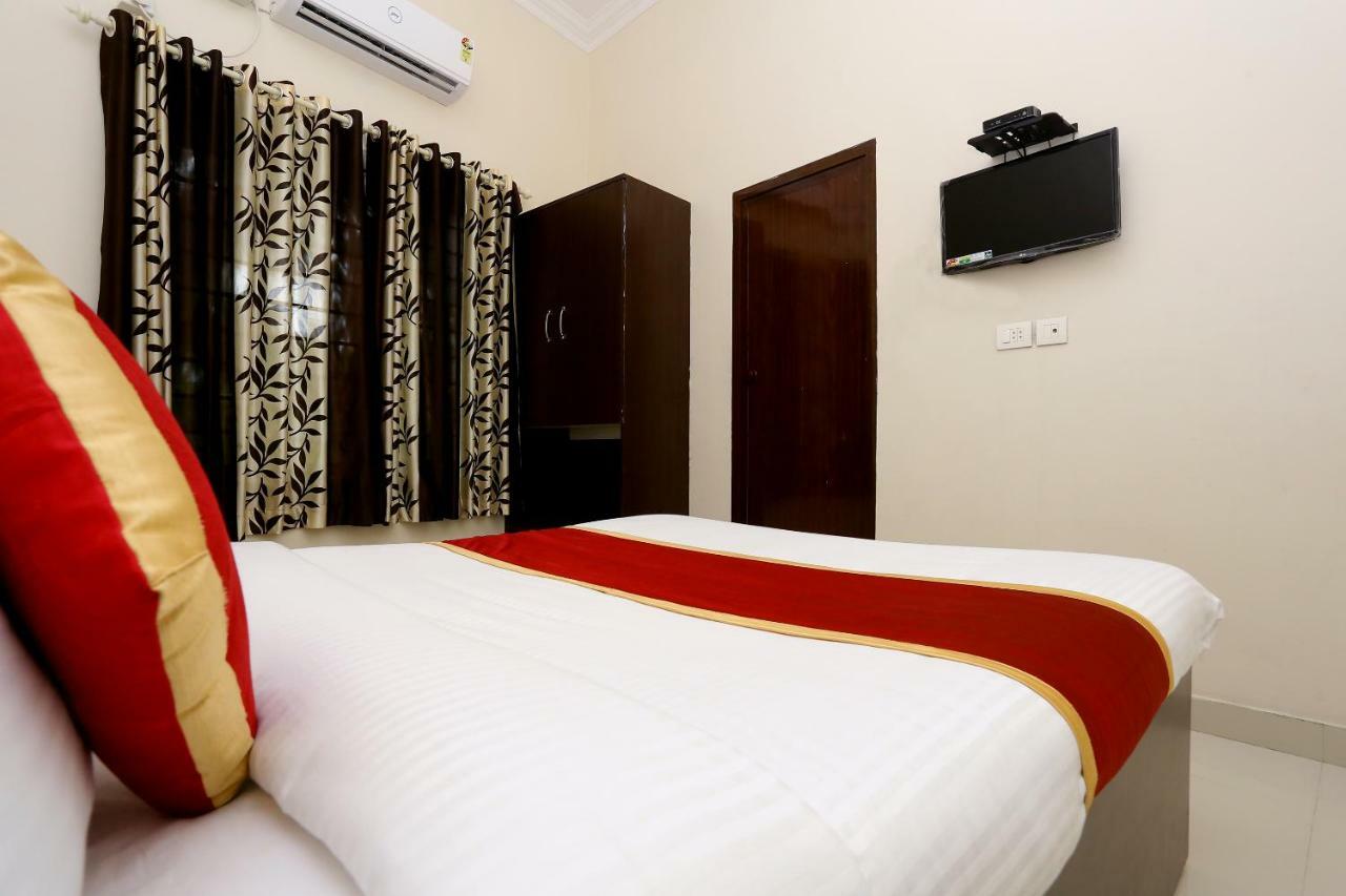 Oyo 9118 Saravana Inn Thiruvananthapuram Dış mekan fotoğraf