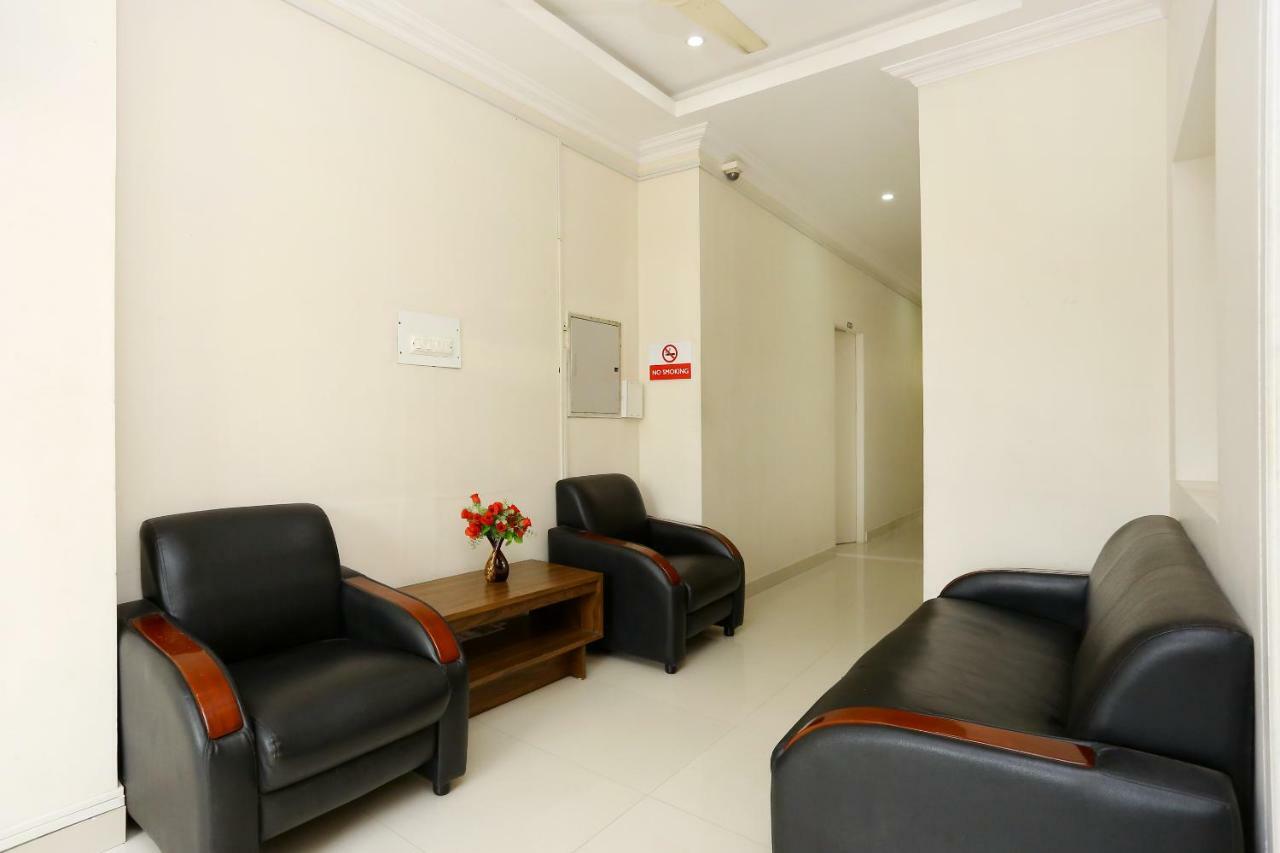 Oyo 9118 Saravana Inn Thiruvananthapuram Dış mekan fotoğraf