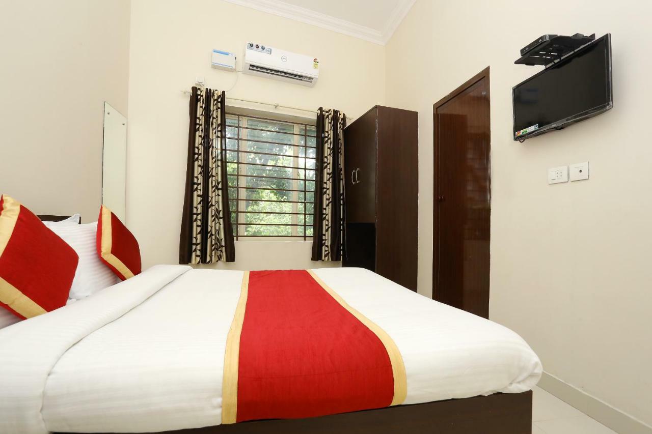 Oyo 9118 Saravana Inn Thiruvananthapuram Dış mekan fotoğraf