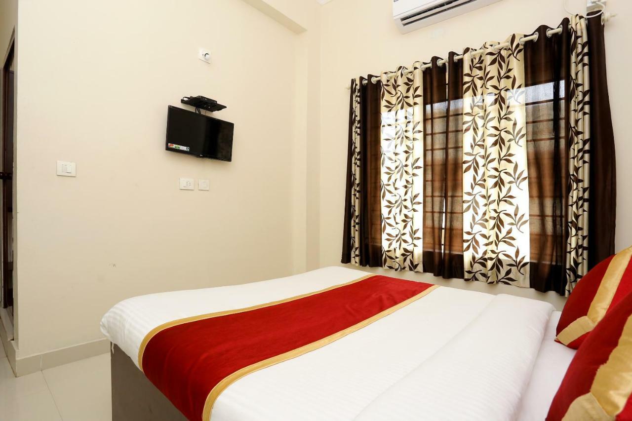 Oyo 9118 Saravana Inn Thiruvananthapuram Dış mekan fotoğraf
