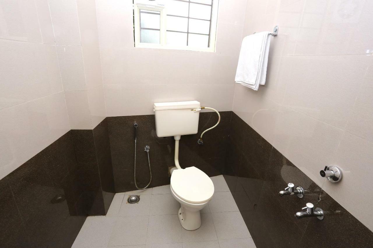 Oyo 9118 Saravana Inn Thiruvananthapuram Dış mekan fotoğraf